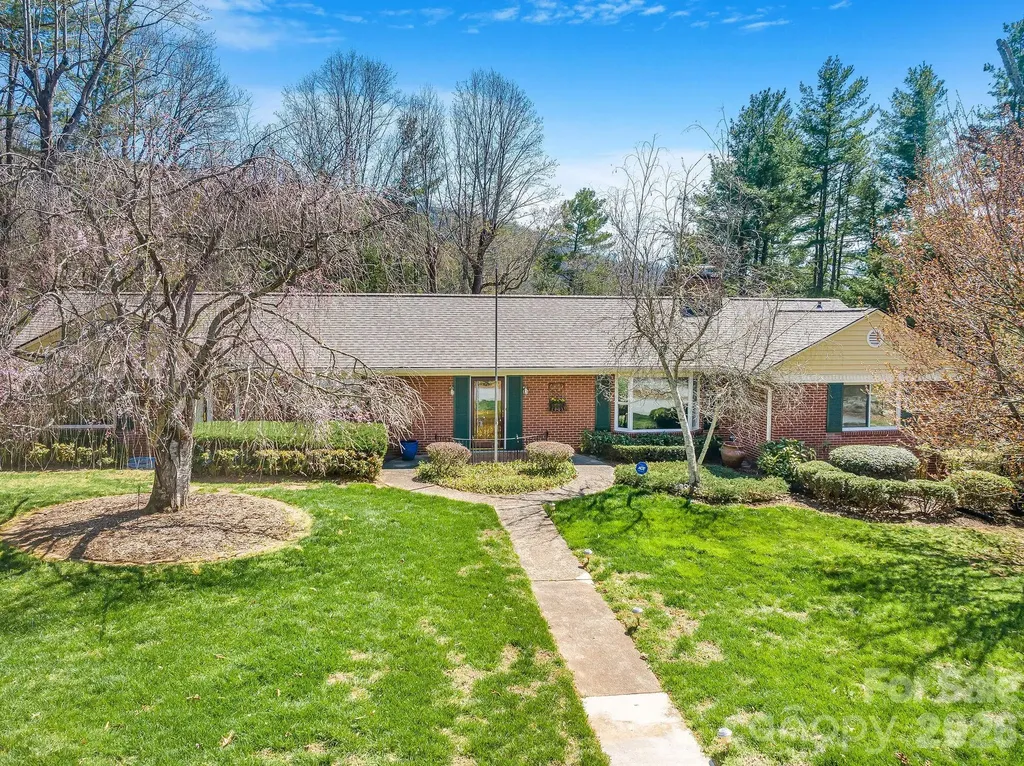 4 Dogwood Road Asheville NC 28804