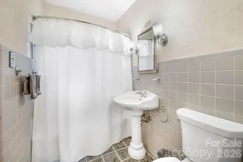 4 Dogwood Road Asheville NC 28804