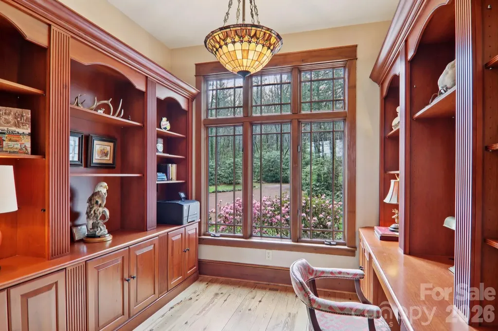 46 Mills Creek Drive Lake Toxaway NC 28747