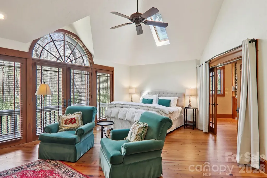 46 Mills Creek Drive Lake Toxaway NC 28747
