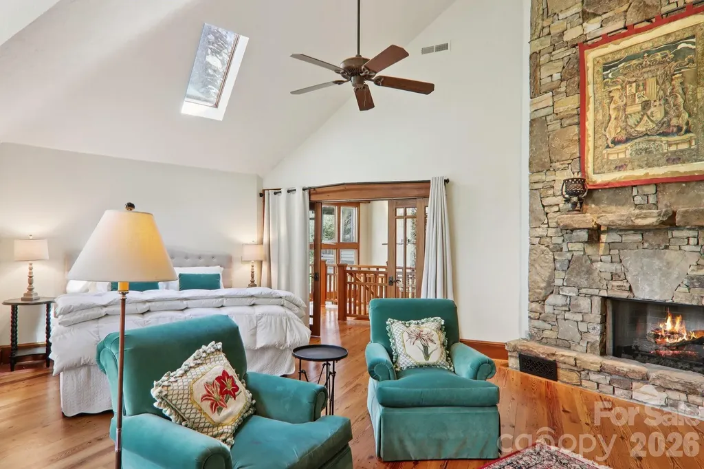 46 Mills Creek Drive Lake Toxaway NC 28747