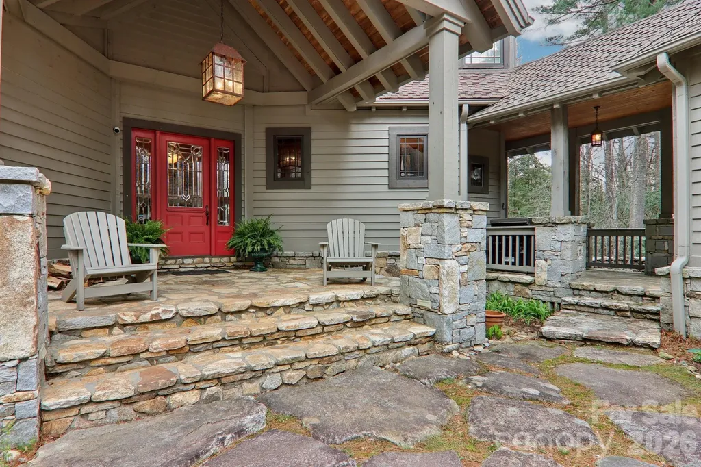 46 Mills Creek Drive Lake Toxaway NC 28747