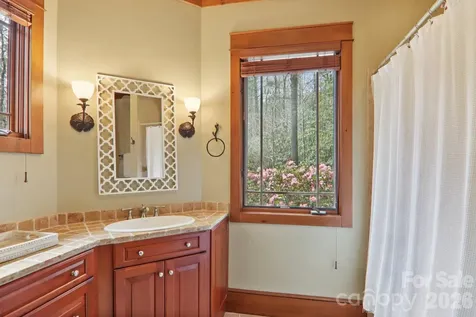 46 Mills Creek Drive Lake Toxaway NC 28747