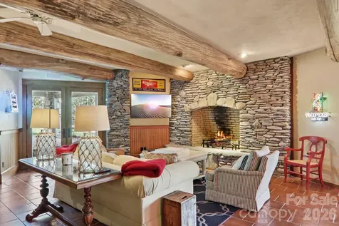 46 Mills Creek Drive Lake Toxaway NC 28747