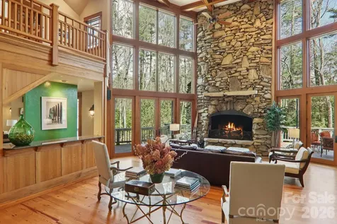 46 Mills Creek Drive Lake Toxaway NC 28747