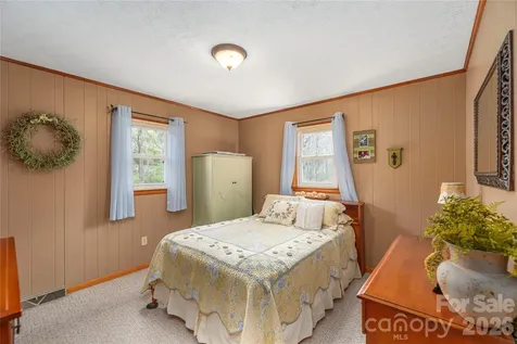 63 Memory Drive Waynesville NC 28786