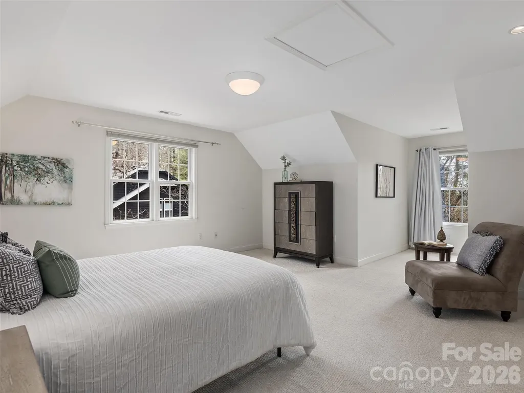 101 Skyview Drive Asheville NC 28804