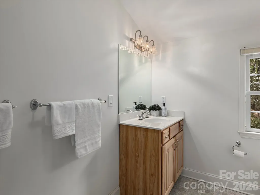 101 Skyview Drive Asheville NC 28804