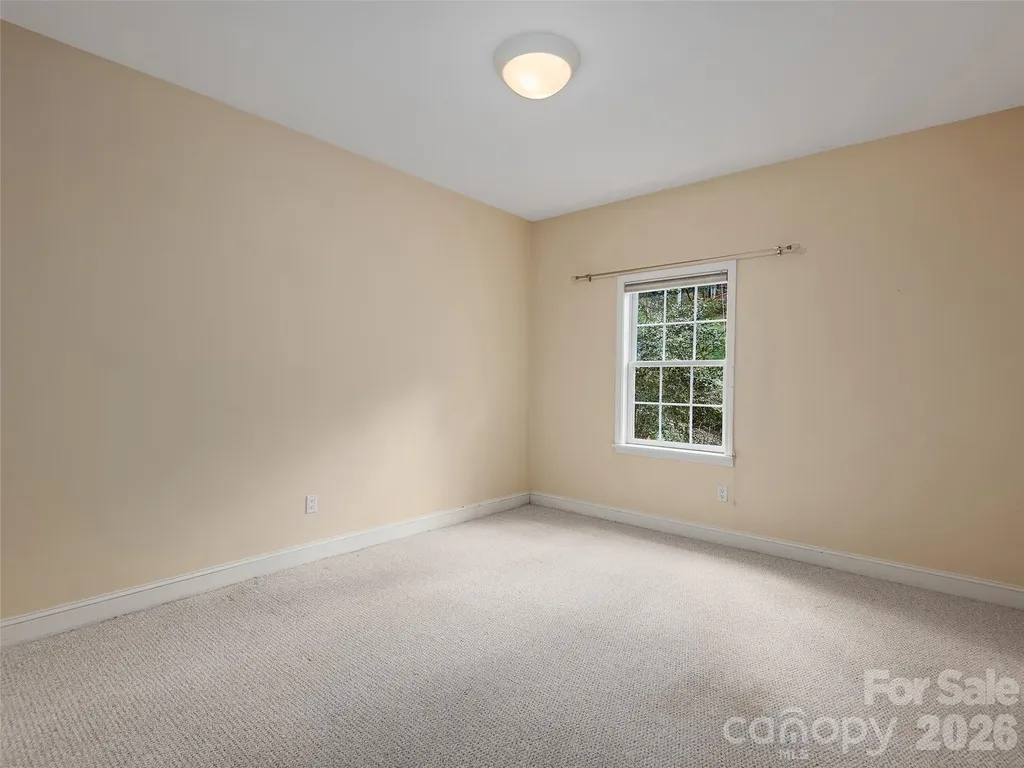 101 Skyview Drive Asheville NC 28804