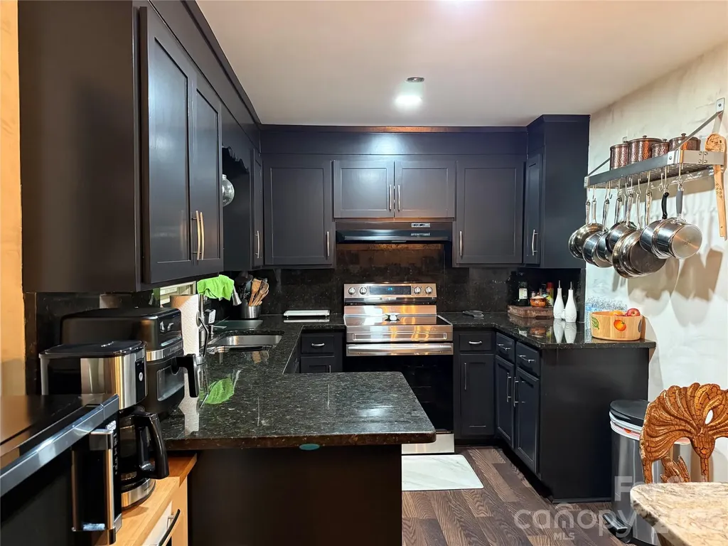 3309 40th Avenue Place NE Hickory NC 28601