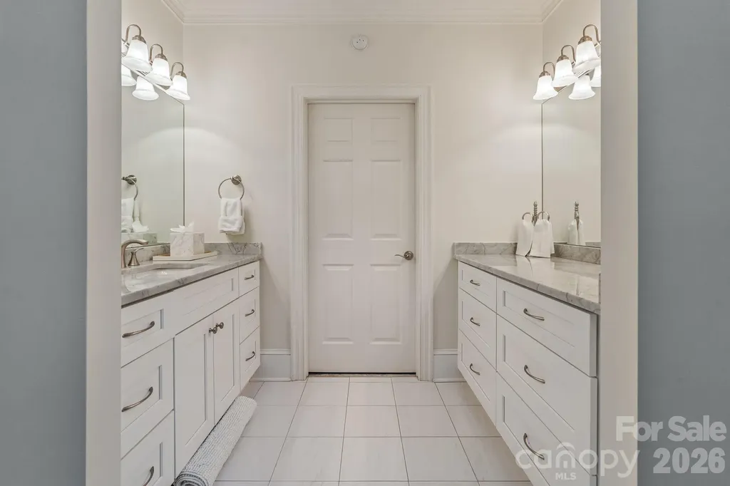 8124 Greencastle Drive Charlotte NC 28210