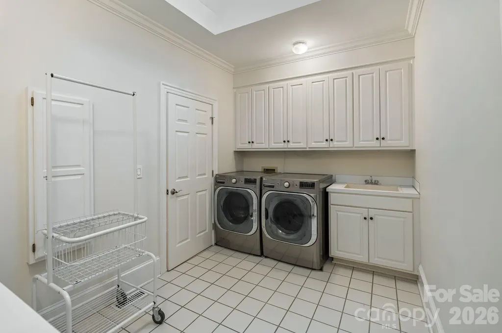 8124 Greencastle Drive Charlotte NC 28210