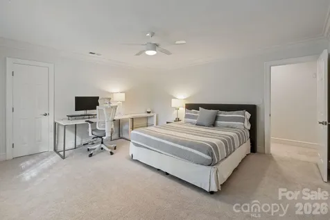 8124 Greencastle Drive Charlotte NC 28210