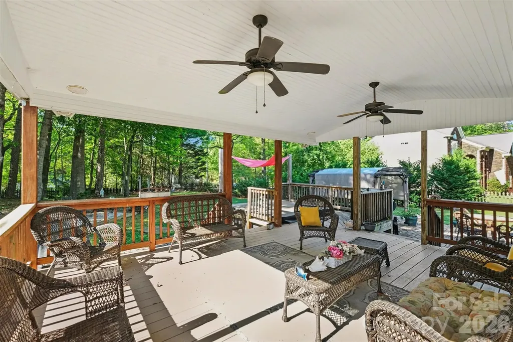 153 Castleton Drive Mooresville NC 28117