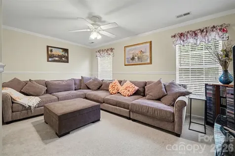 153 Castleton Drive Mooresville NC 28117