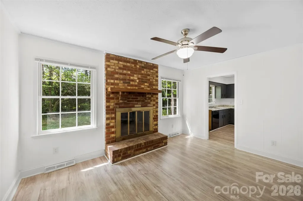 425 Whitethorn Drive Gastonia NC 28054