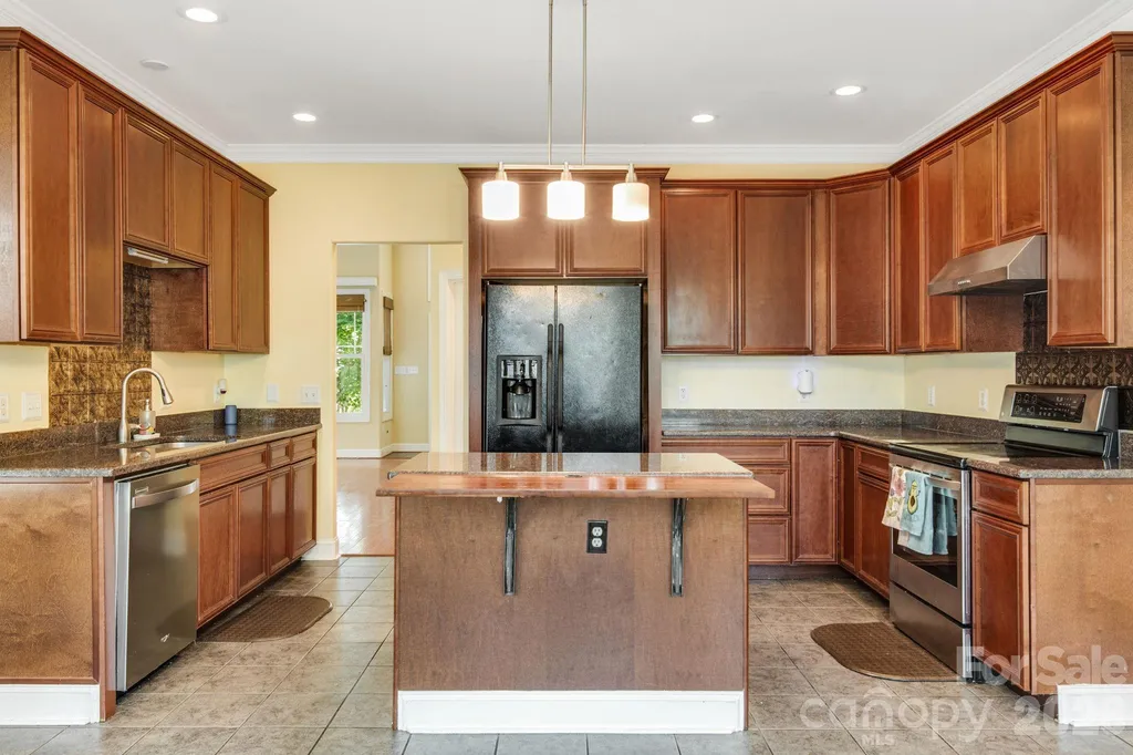4 Amaretto Drive Candler NC 28715