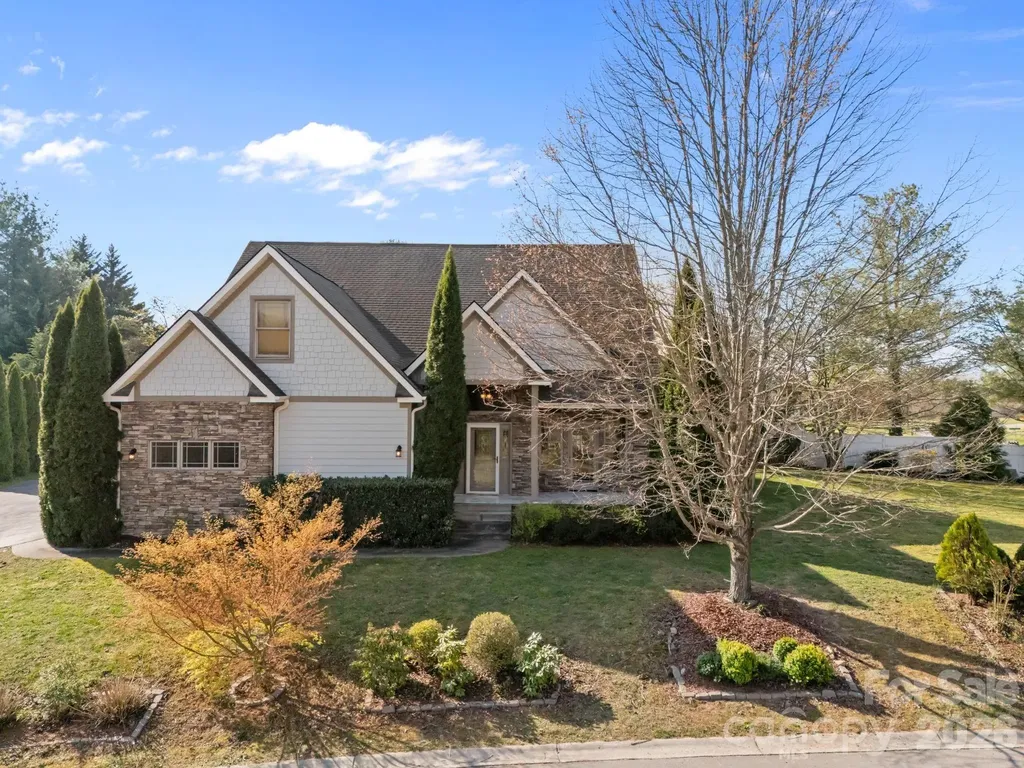 4 Amaretto Drive Candler NC 28715