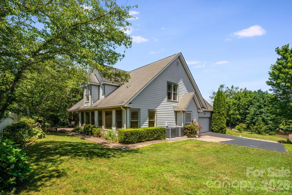 4 Amaretto Drive Candler NC 28715