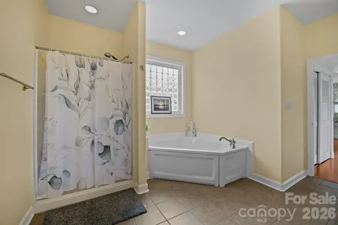 4 Amaretto Drive Candler NC 28715