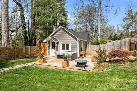 11 Log Cabin Trail Candler NC 28715