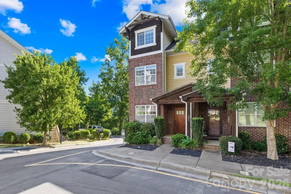 605 Village Main Circle Davidson NC 28036