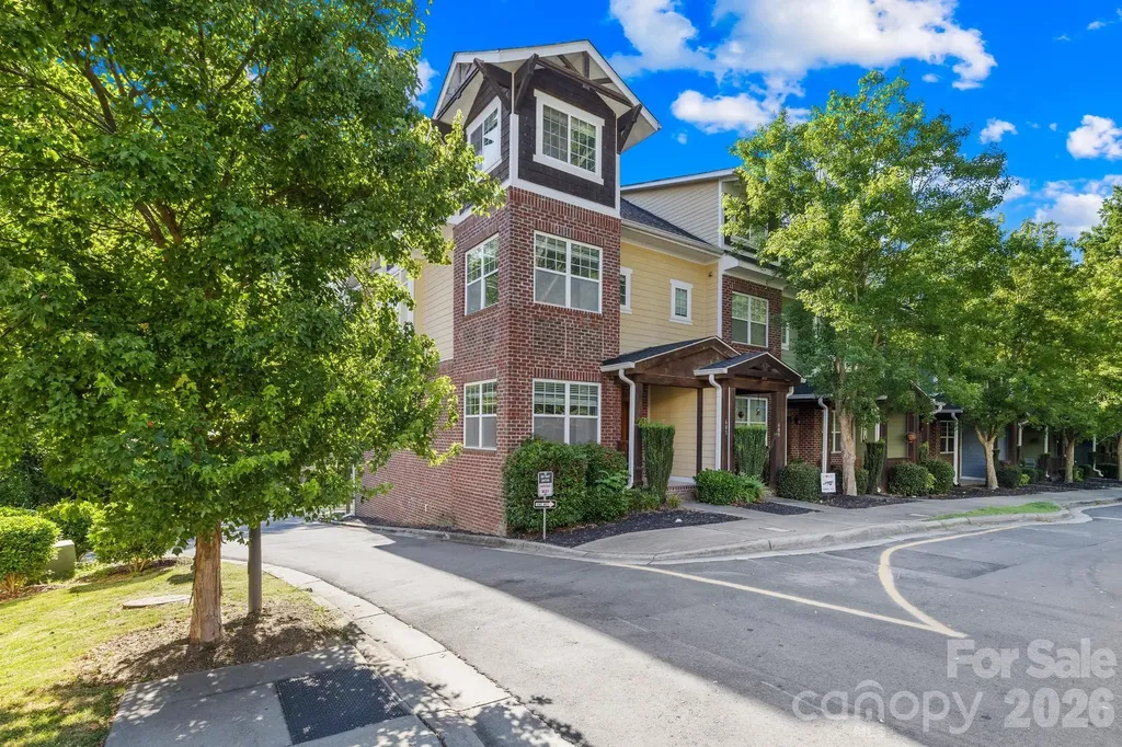 605 Village Main Circle Davidson NC 28036