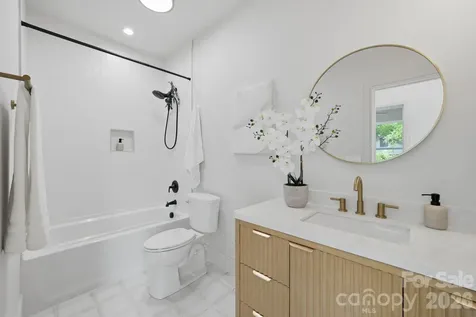 1404 Downs Avenue Charlotte NC 28205