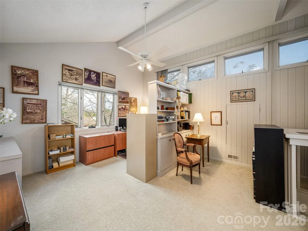 601 Red Oak Drive Hendersonville NC 28791