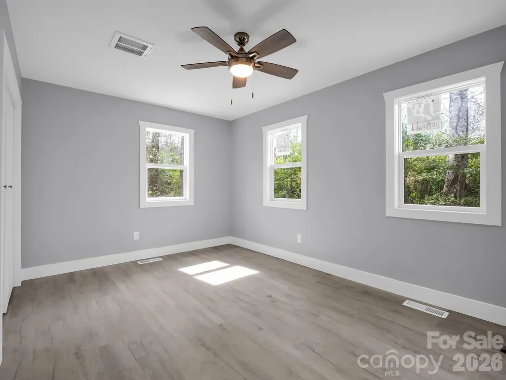 1458 Pickens Highway Rosman NC 28772