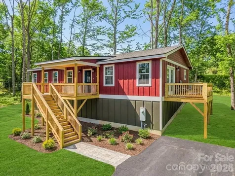 1458 Pickens Highway Rosman NC 28772