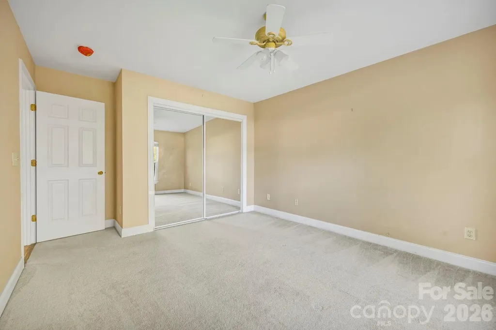 4979 Glen Cove Drive Southport NC 28461
