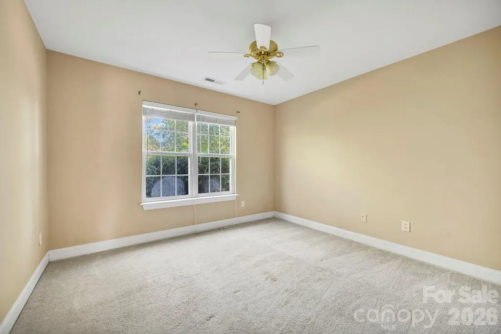 4979 Glen Cove Drive Southport NC 28461