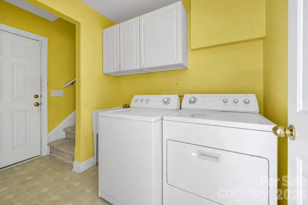 4979 Glen Cove Drive Southport NC 28461