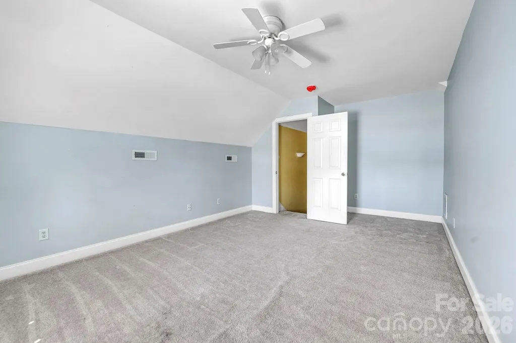 4979 Glen Cove Drive Southport NC 28461