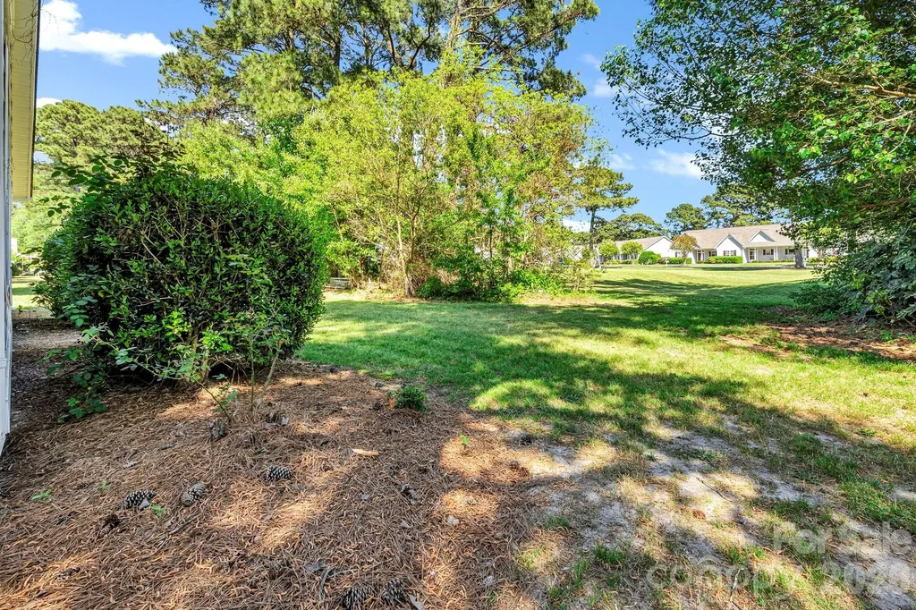 4979 Glen Cove Drive Southport NC 28461