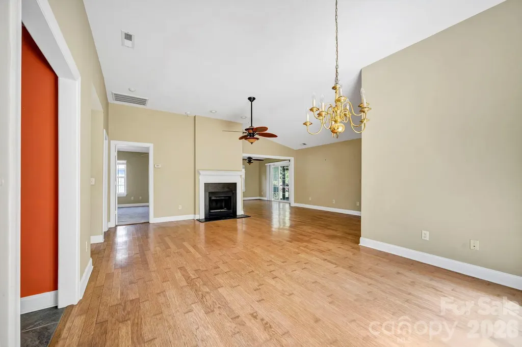 4979 Glen Cove Drive Southport NC 28461