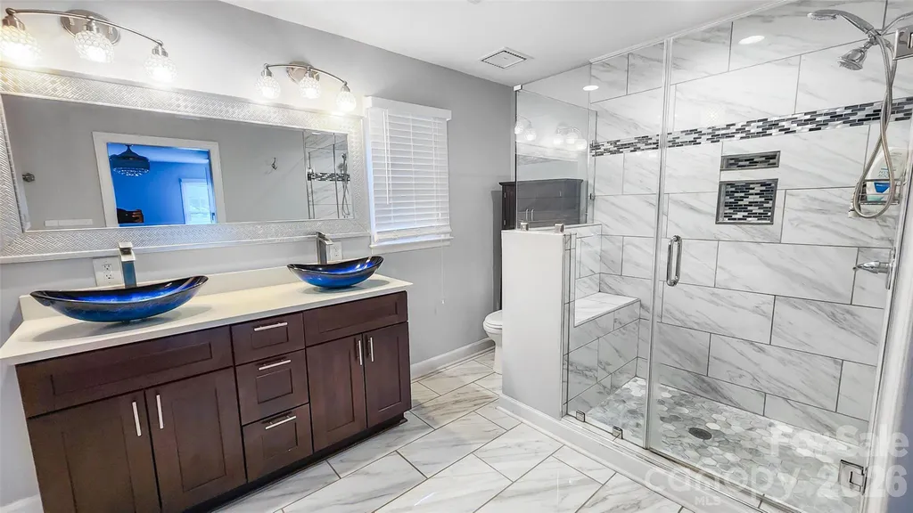 8331 Dunstaff Road Charlotte NC 28269