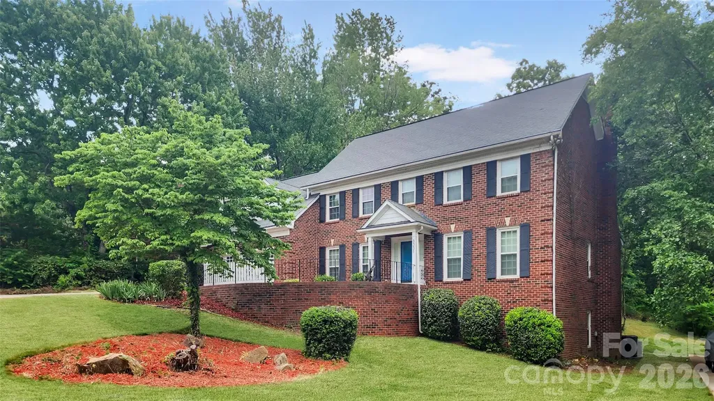 8331 Dunstaff Road Charlotte NC 28269