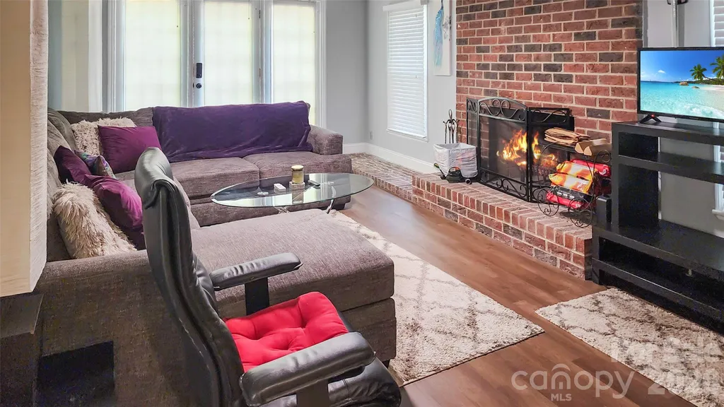 8331 Dunstaff Road Charlotte NC 28269