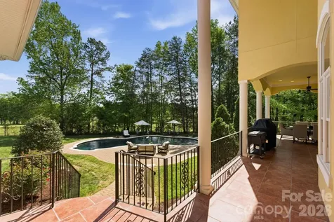 149 Vista Bluff Lane Mooresville NC 28117
