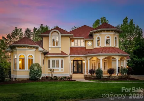 149 Vista Bluff Lane Mooresville NC 28117