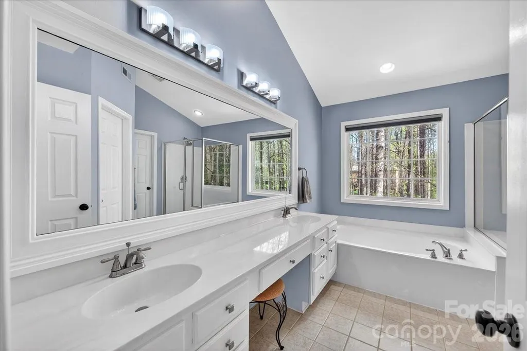 12532 Overlook Mountain Drive Charlotte NC 28216
