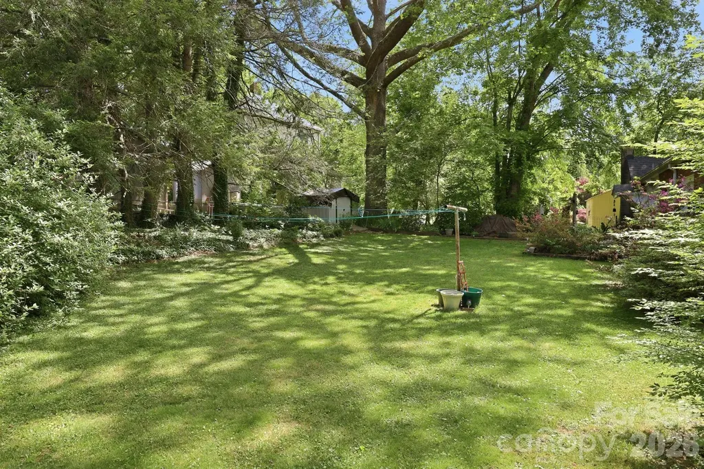 215 Old Us 70 Highway E Black Mountain NC 28711