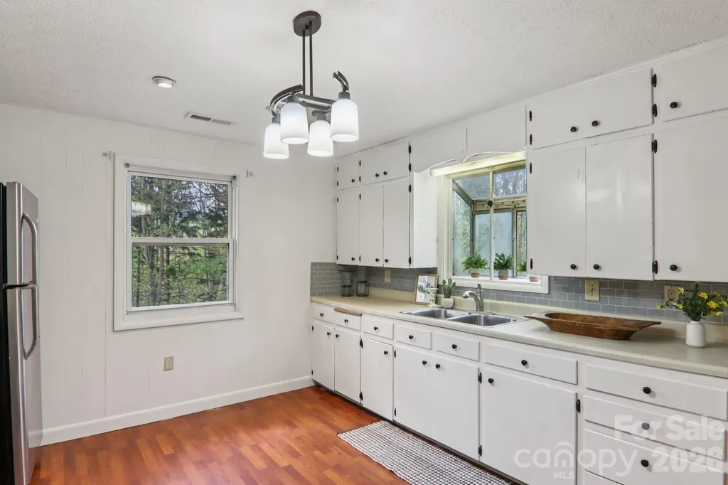 74 Link Circle Maggie Valley NC 28751