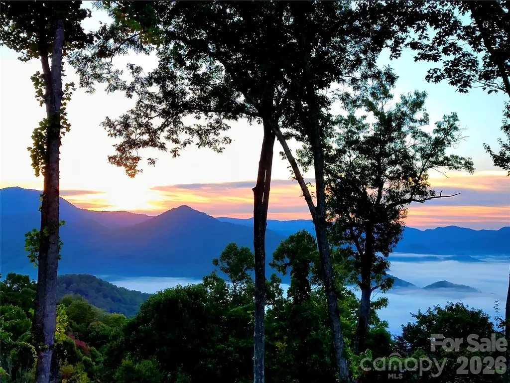 2220 Saranac Lane Waynesville NC 28785