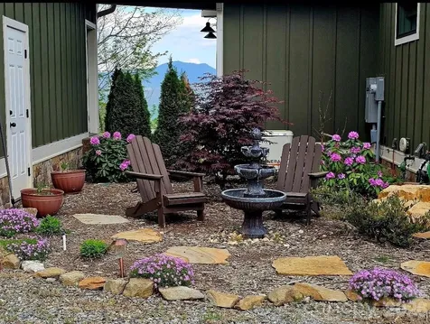 2220 Saranac Lane Waynesville NC 28785