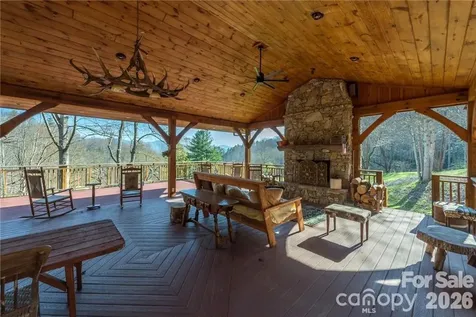 2220 Saranac Lane Waynesville NC 28785