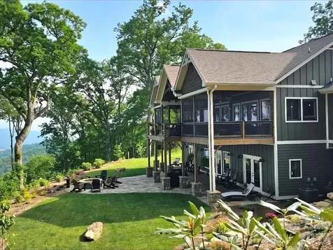2220 Saranac Lane Waynesville NC 28785