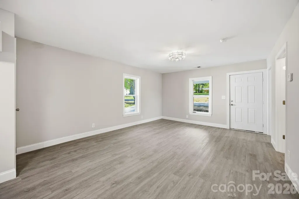 23 Flowe Street NW Concord NC 28027